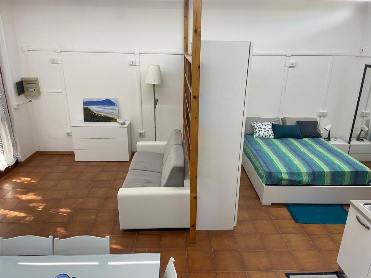 Appartamento In Villa Con Giardino Vicino Al Mare Bella Farnia Buitenkant foto
